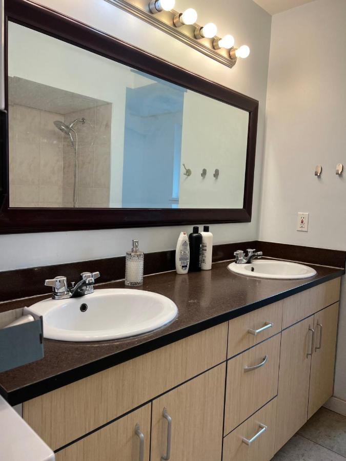 ריצ'מונד One Bedroom, One Living Room, One Kitchen And One Bathroom With Independent Access מראה חיצוני תמונה